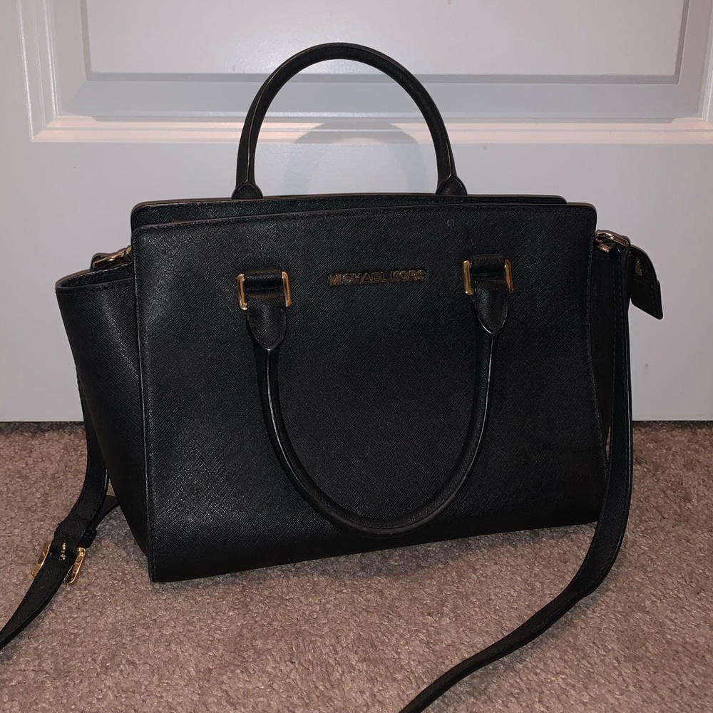 Michael Kors Cross body purse